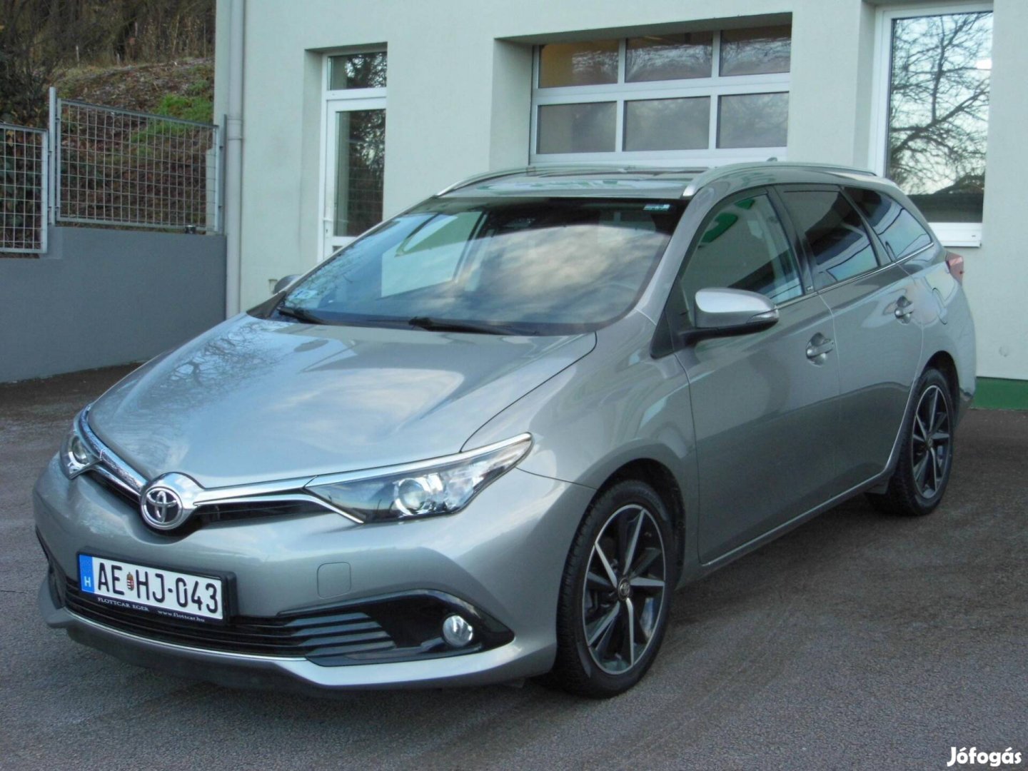 Toyota Auris Touring Sports 1.2T Executive