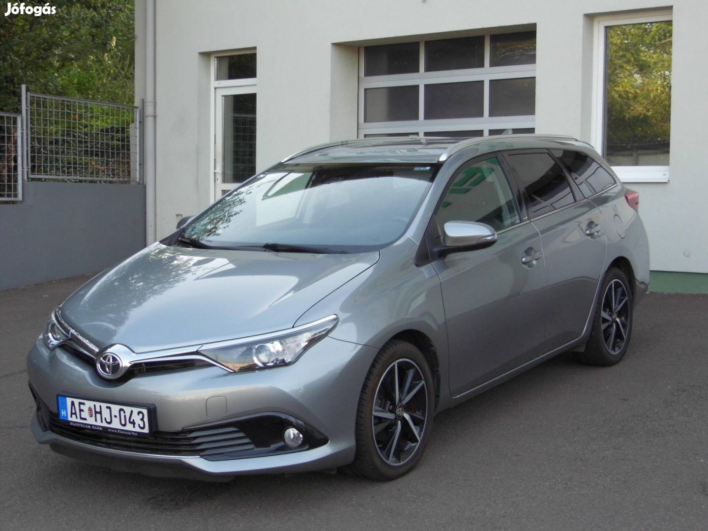 Toyota Auris Touring Sports 1.2T Executive