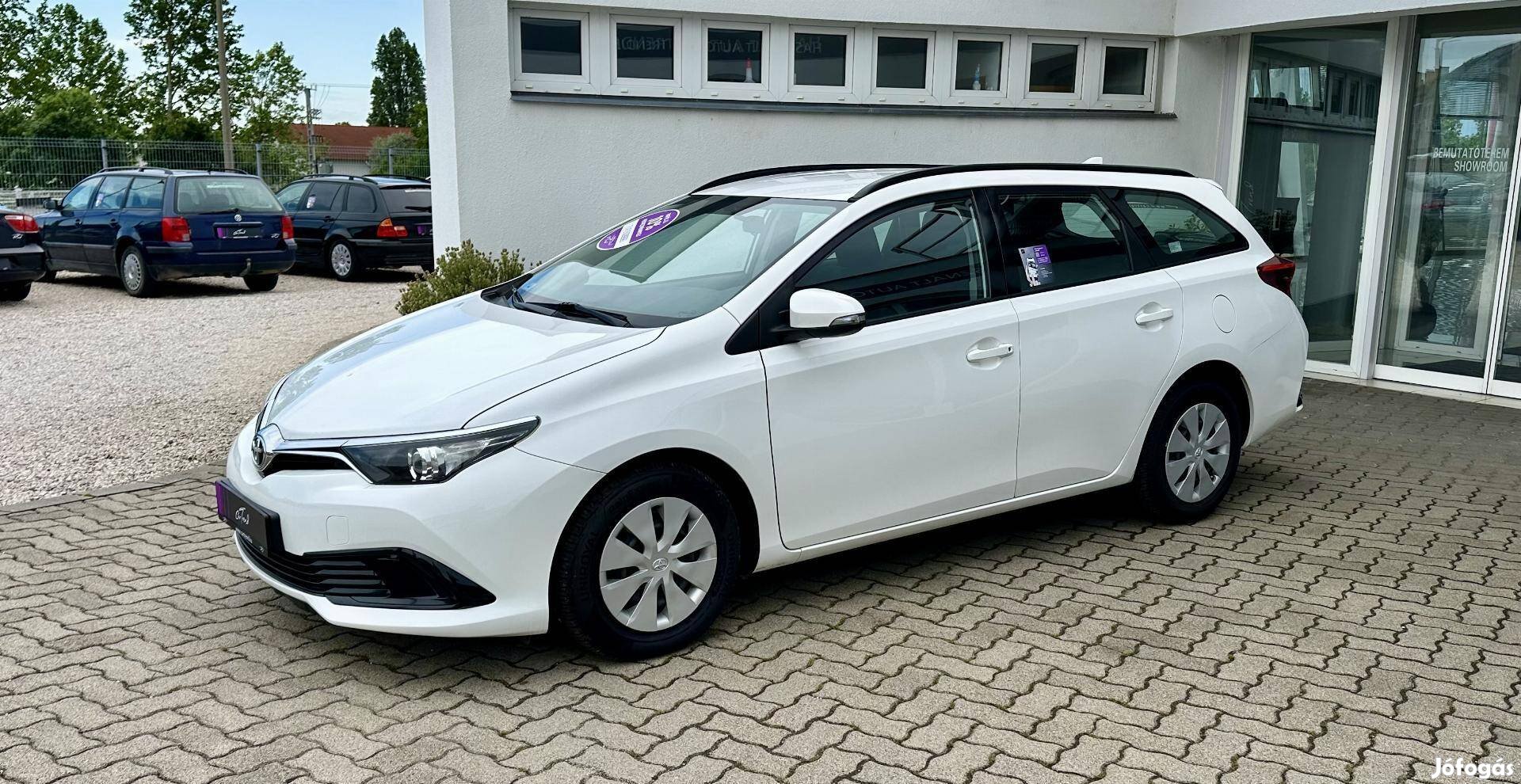 Toyota Auris Touring Sports 1.33 Active Trend G...