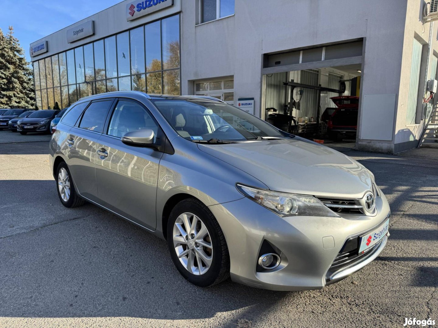 Toyota Auris Touring Sports 1.4 D-4D Active Gar...