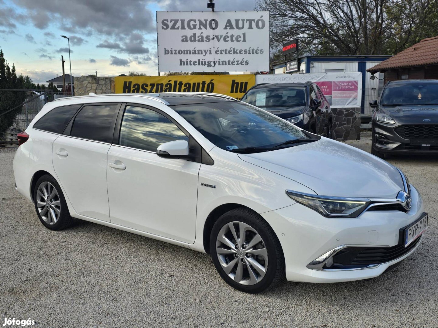 Toyota Auris Touring Sports 1.8 HSD Executive S...