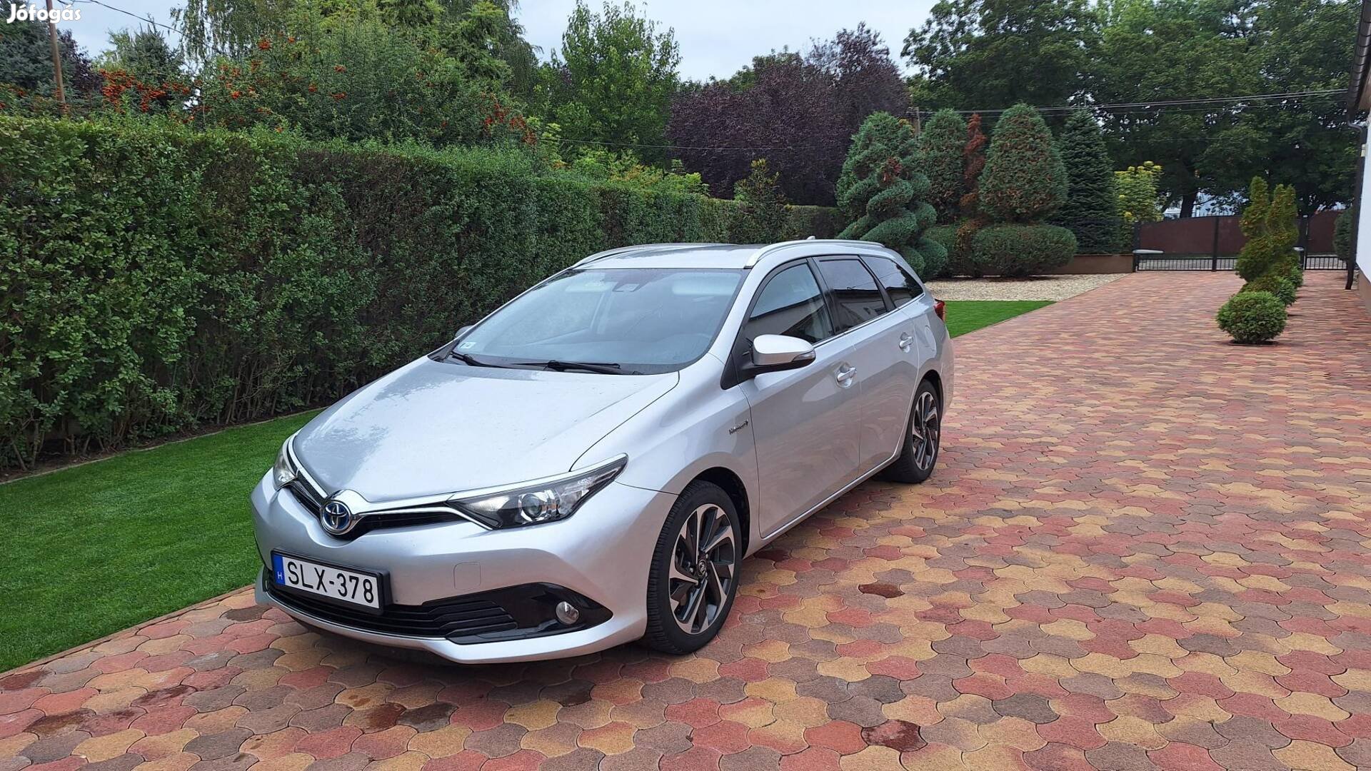 Toyota Auris Touring Sports 1.8 HSD Live TSS (A...