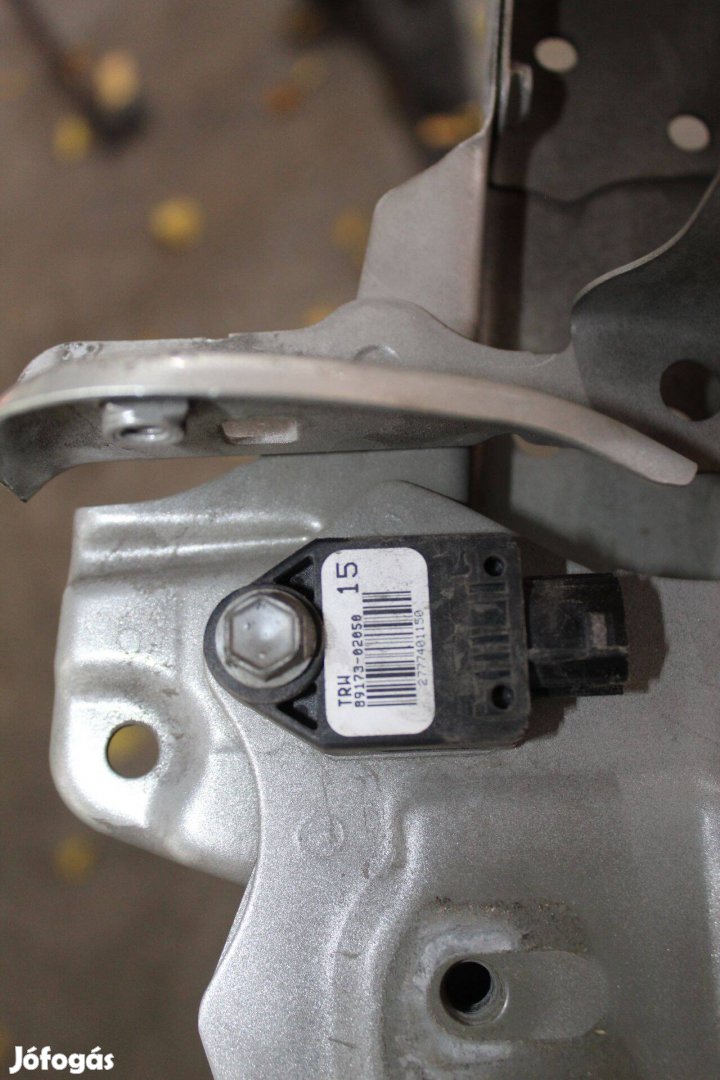 Toyota Auris (E150) 1.4D 2008 ütközés érzékelő 89173-02050