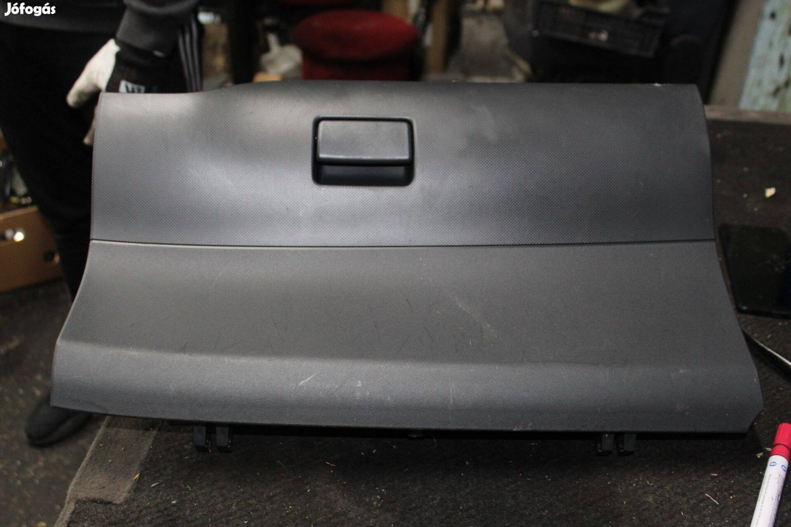 Toyota Auris (E150) 2008 kesztyűtartó 55552-02100