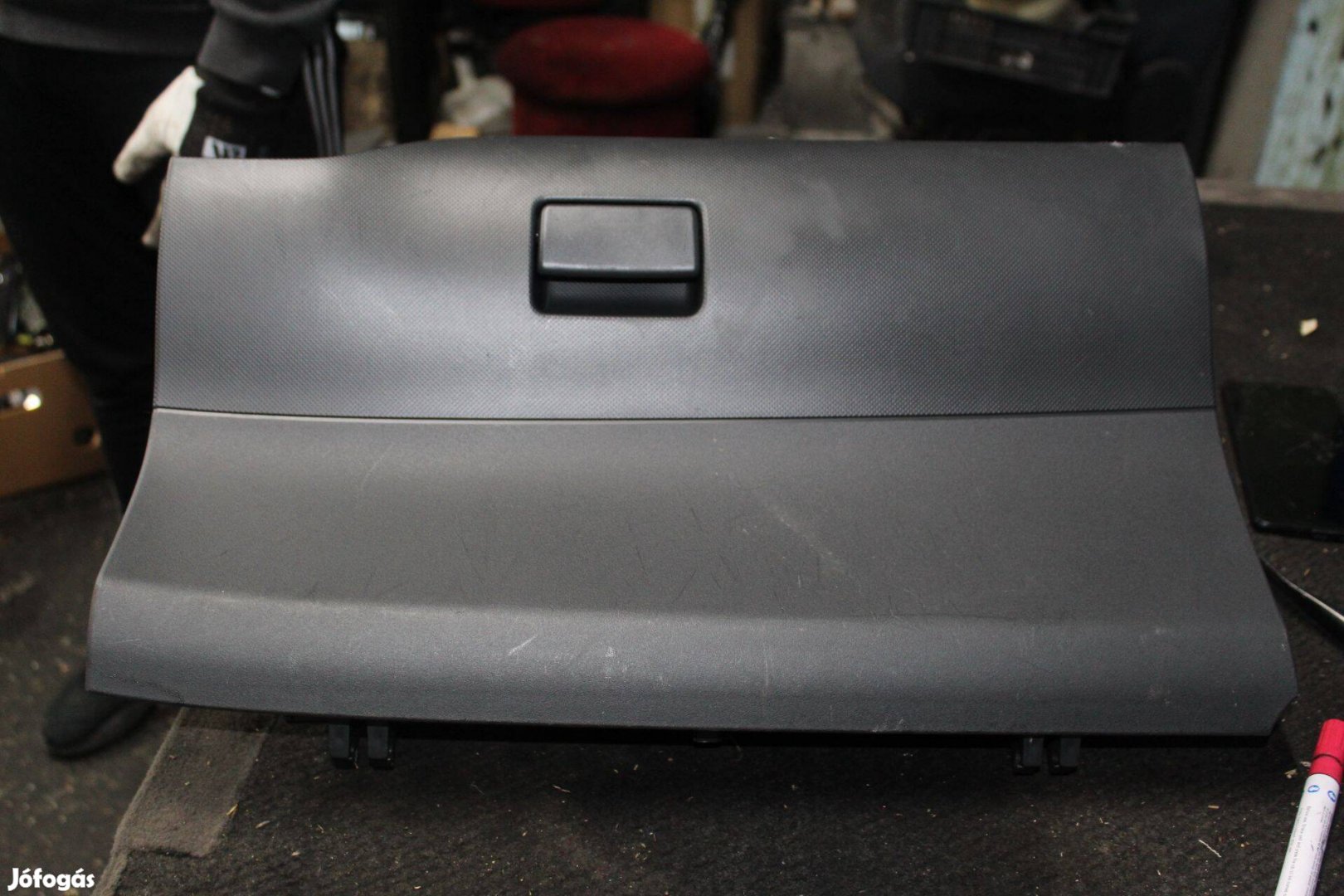 Toyota Auris (E150) 2008 kesztyűtartó 55552-02100