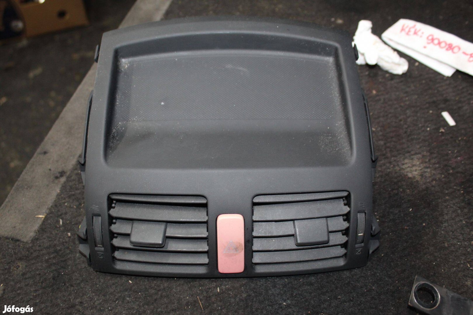 Toyota Auris (E150) 2008 középső légbefúvó vészvillogóval 55670-02100