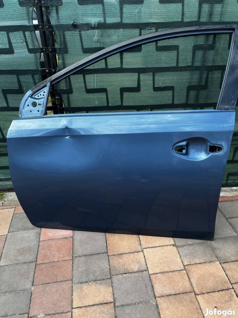 Toyota Auris (E18) bal első ajtó