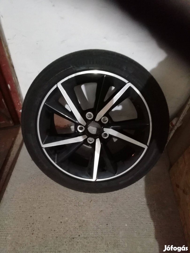 Toyota Auris alufelni Continental gumival 4 db eladó