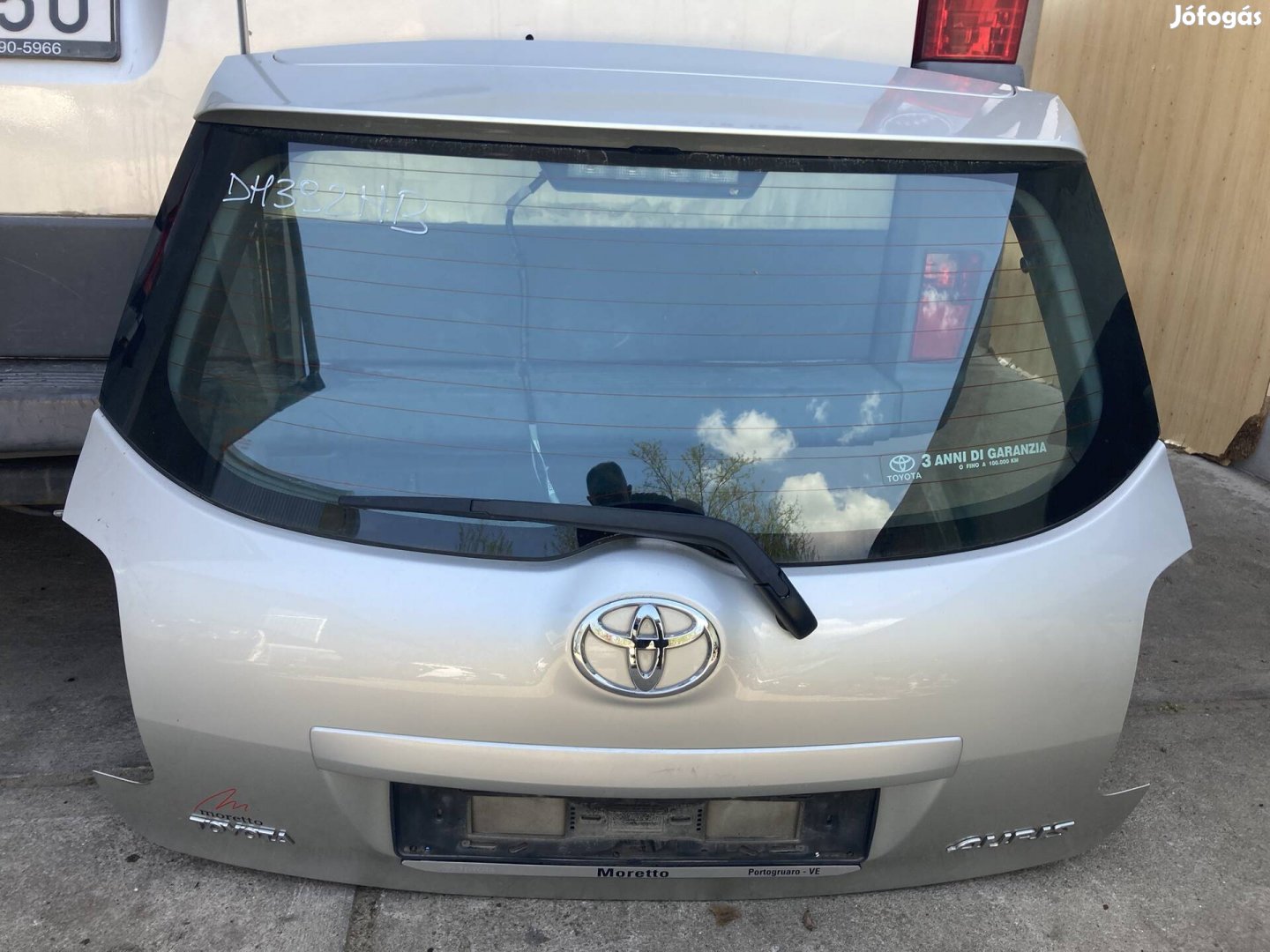 Toyota Auris csomagtér ajtó