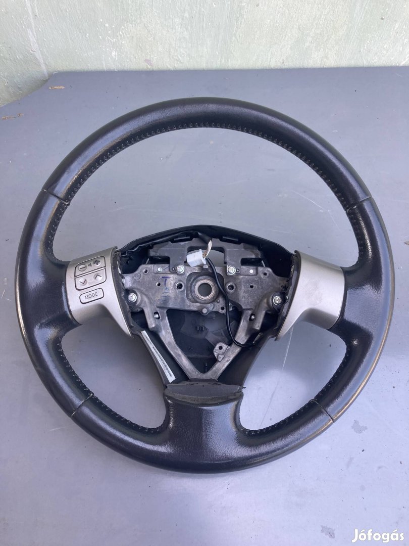 Toyota Auris kormány 2008