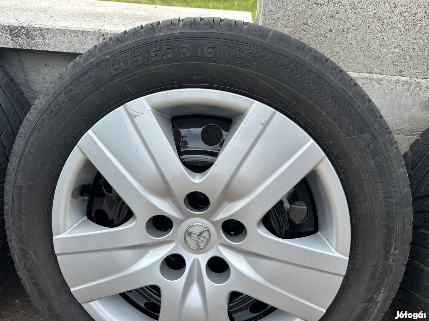 Toyota Auris lemezfelni szett eladó!
