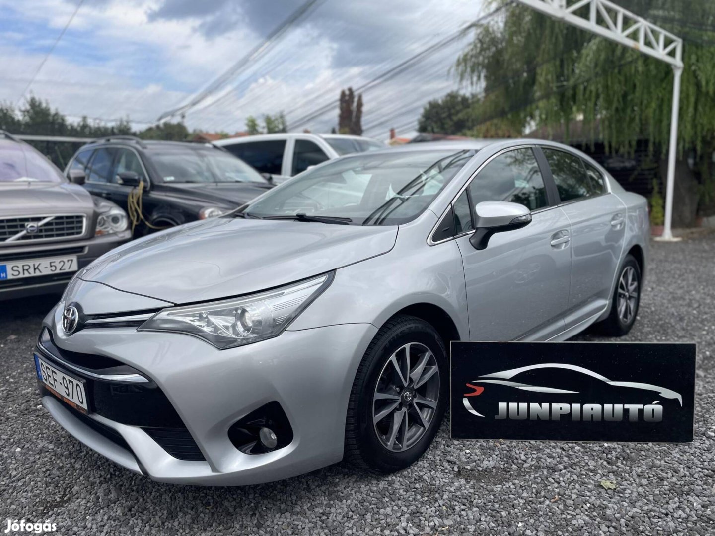 Toyota Avensis 1.6 84000 km-rel újszerű költség...