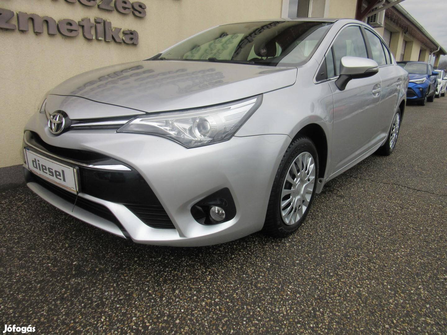 Toyota Avensis 1.6 D-4D Active 83 Ezer Km. Star...