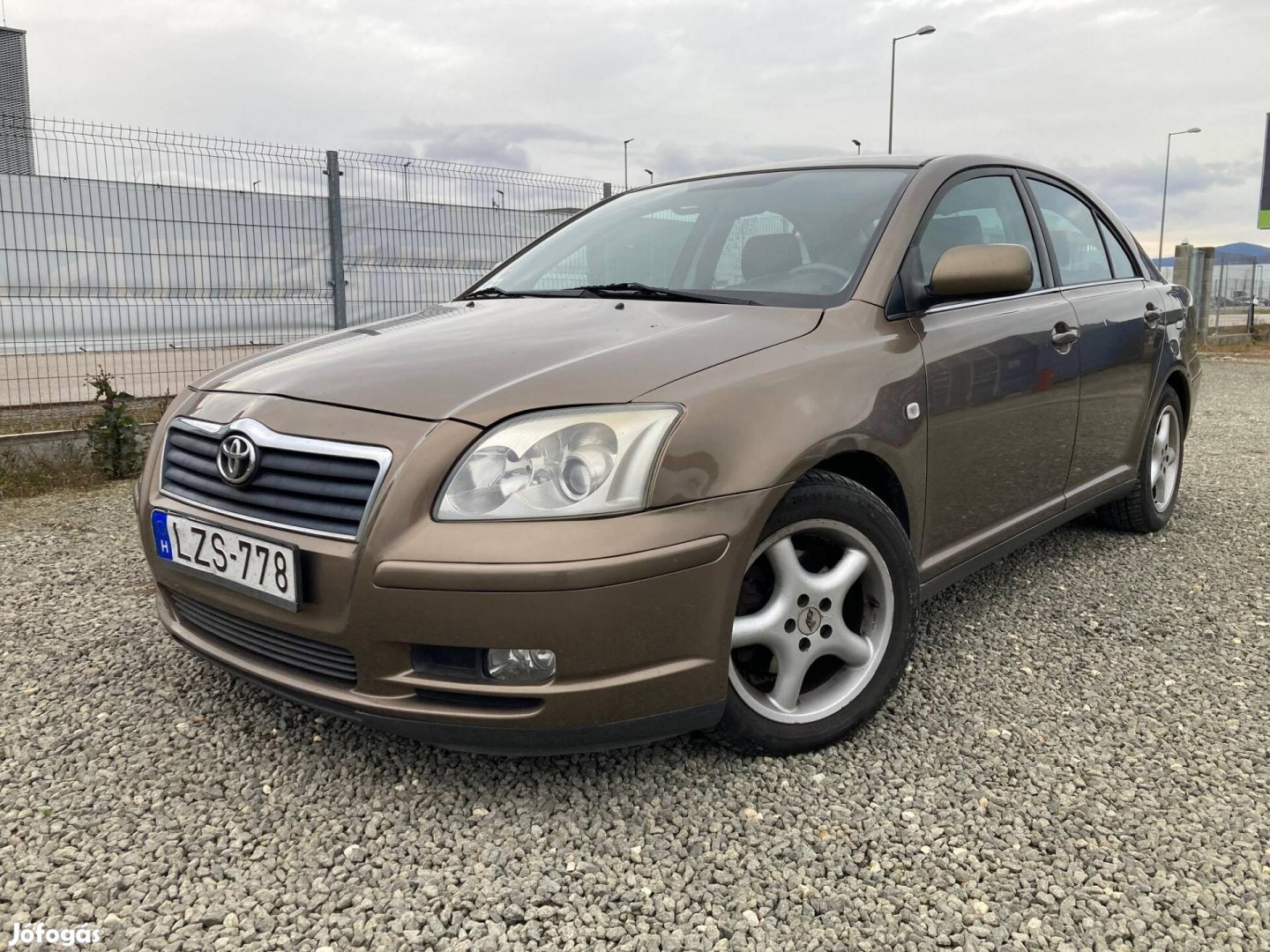 Toyota Avensis 1.6 Linea Sol MO-I/Klima/3 DB GY...