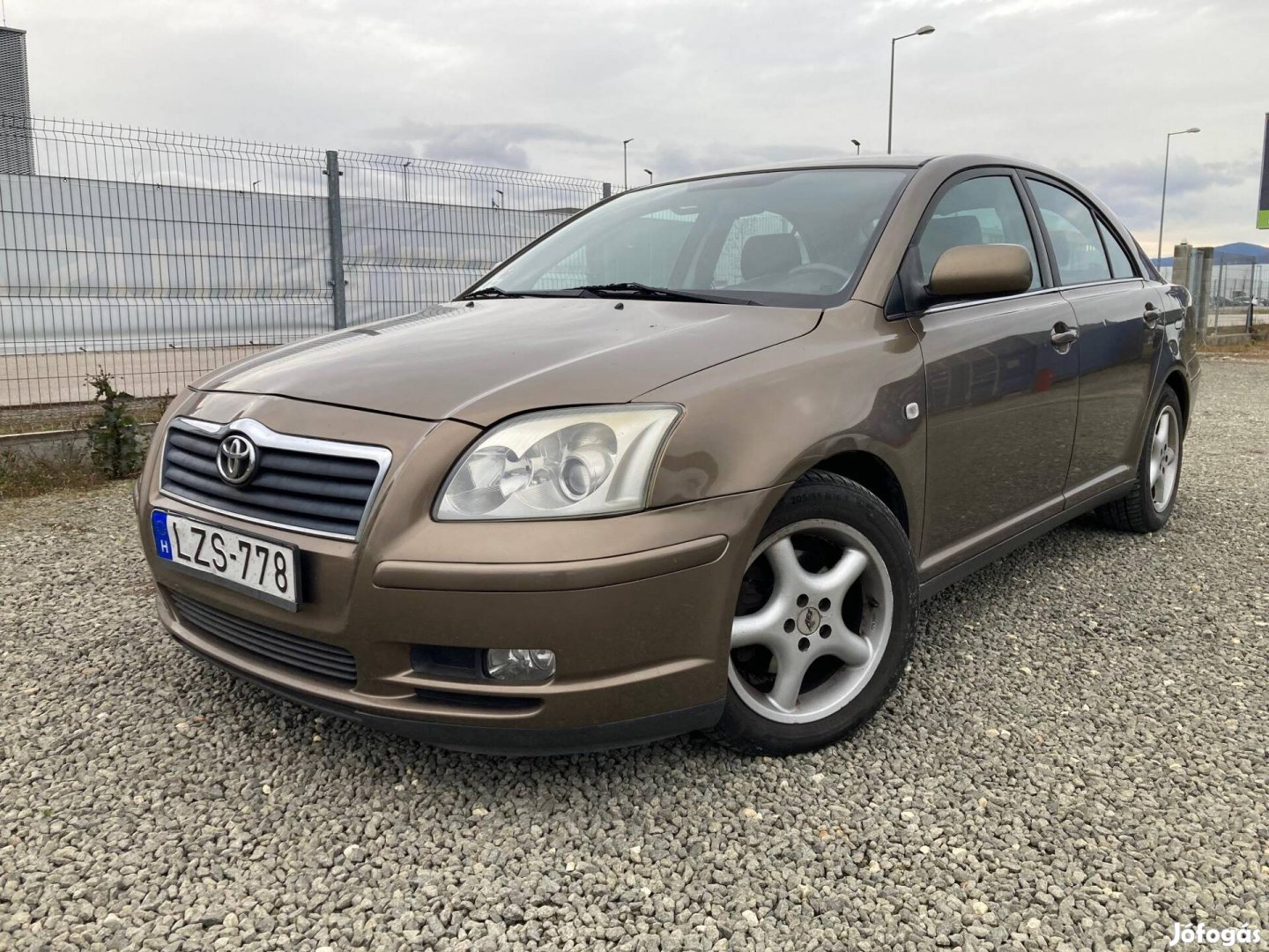 Toyota Avensis 1.6 Linea Sol MO-I/Klima/3 DB GY...