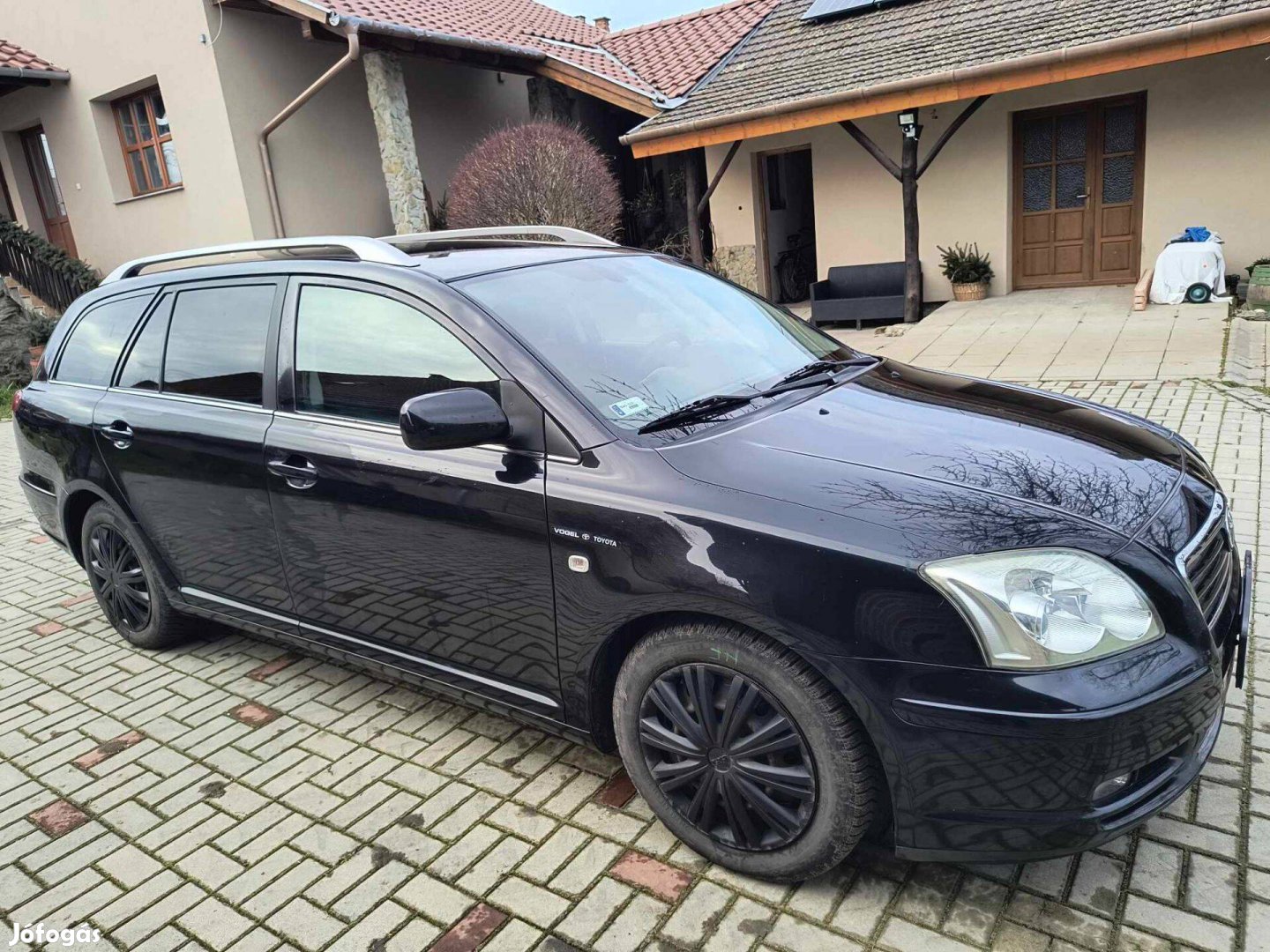 Toyota Avensis 1.8 benzin