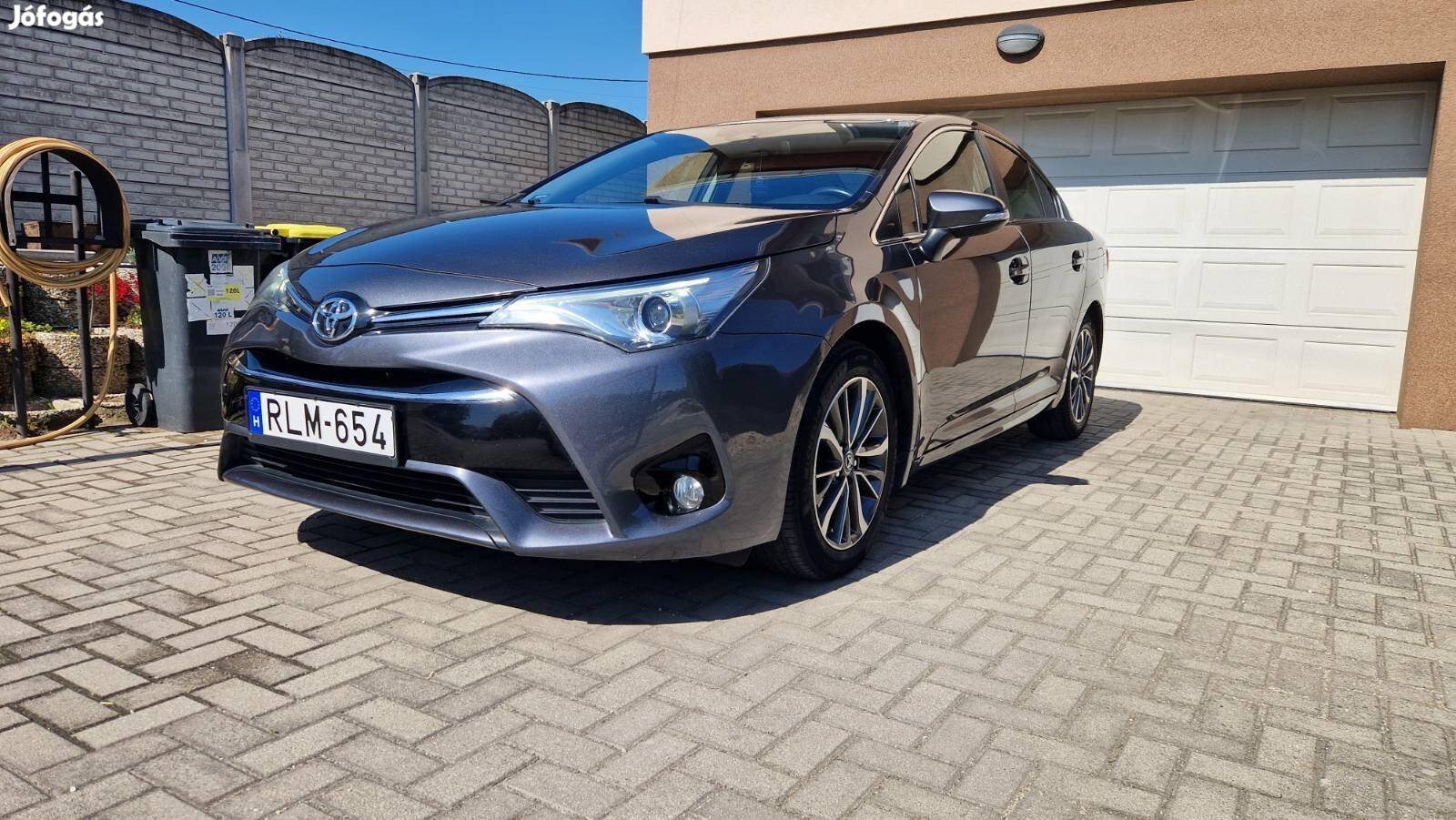 Toyota Avensis 2.0 D-4D Executive Garantált KM-...