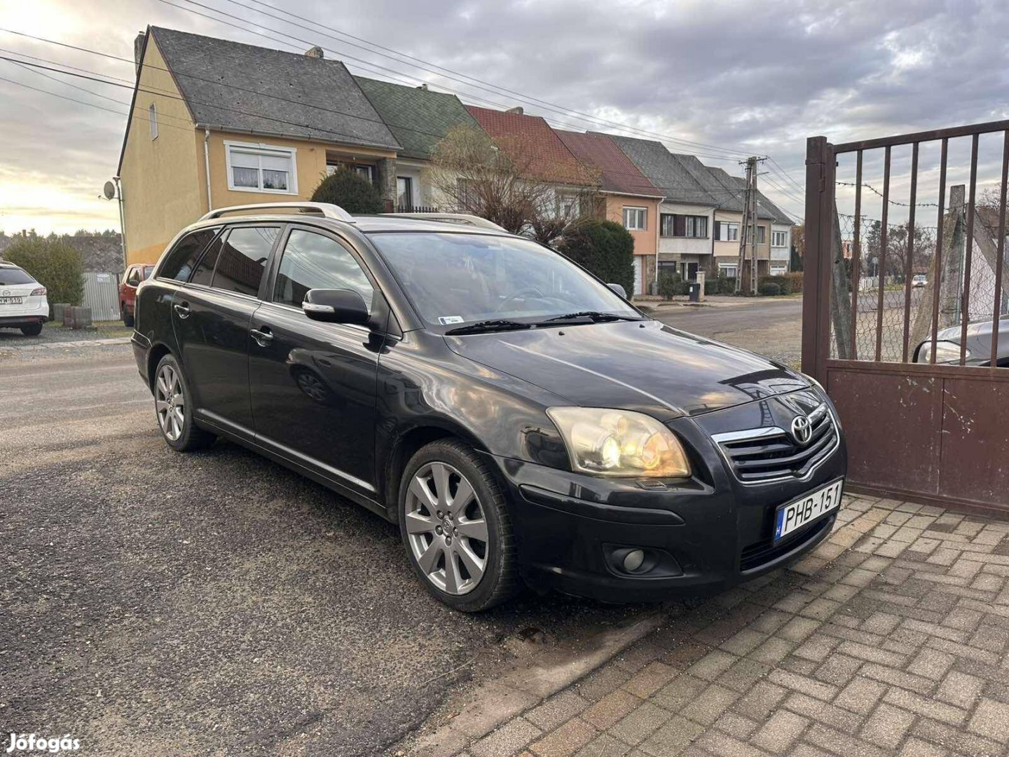 Toyota Avensis 2.0 D-4D Xenon