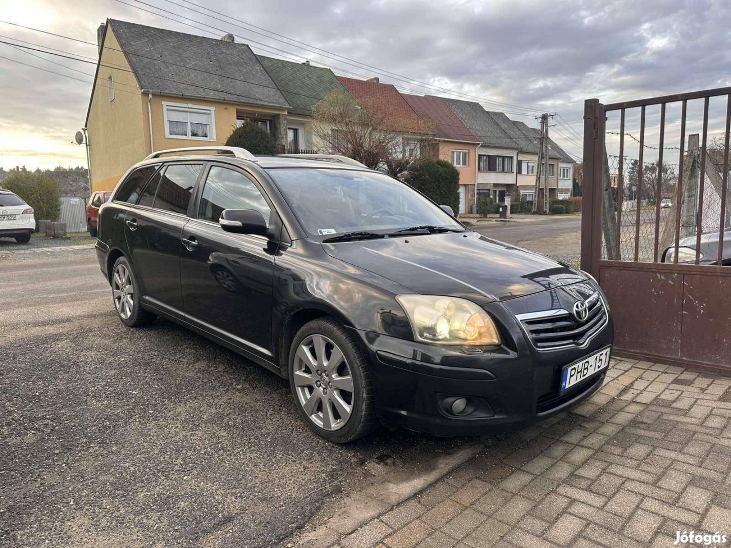 Toyota Avensis 2.0 D-4D Xenon