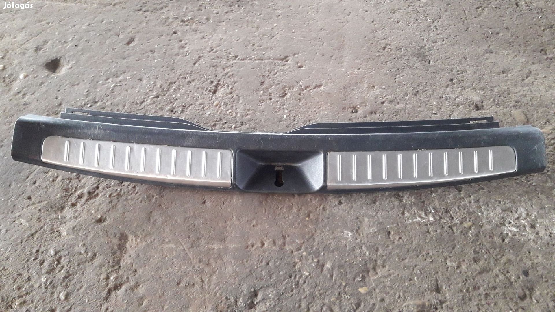 Toyota Avensis Csomagtér Küszöb Takaró Burkolat