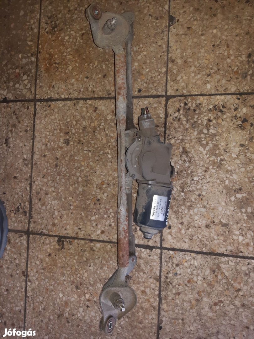 Toyota Avensis Első Ablaktörlő Motor Első Ablaktörlő