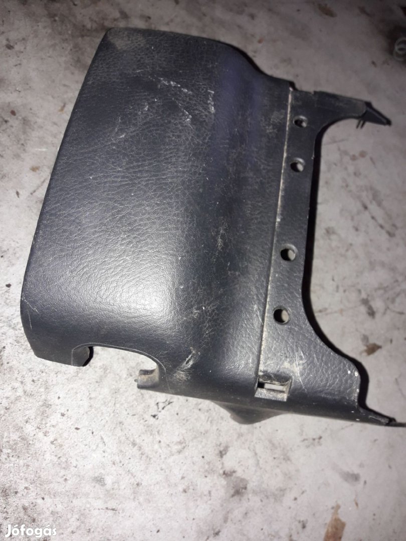 Toyota Avensis Kormányoszlop Burkolat