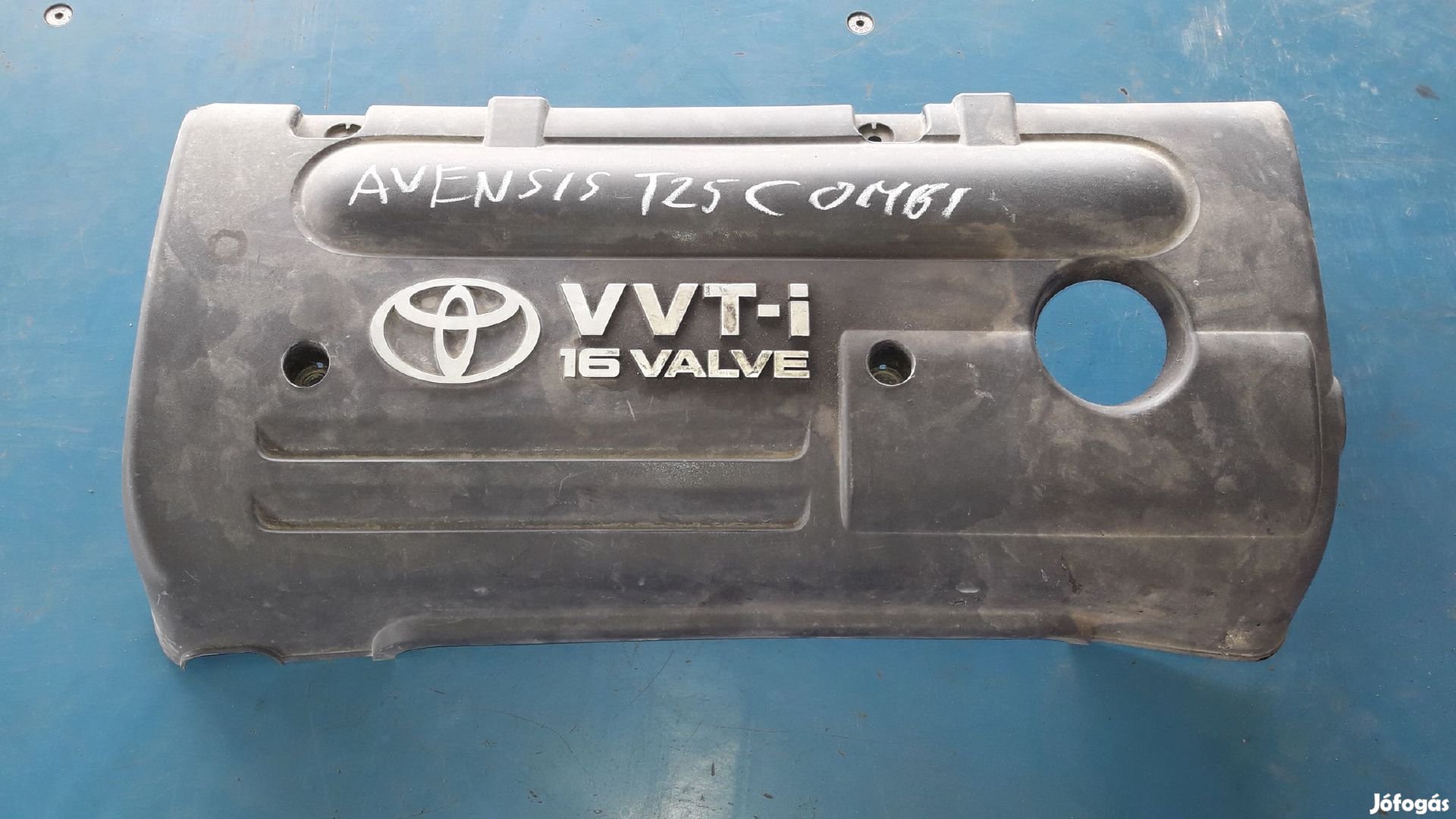 Toyota Avensis Motor Burkolat