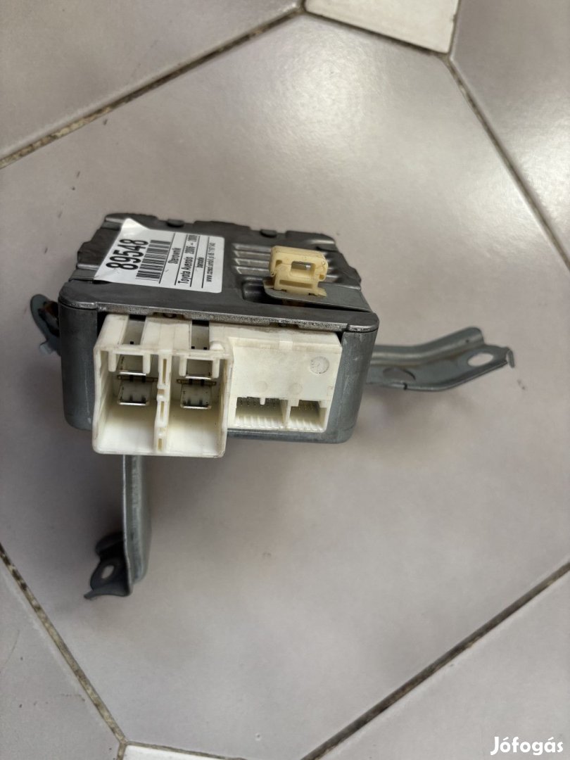 Toyota Avensis T25 kormánymű elektronika 89650-05050