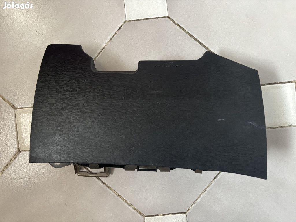 Toyota Avensis T270 térdlégzsák 7390005030