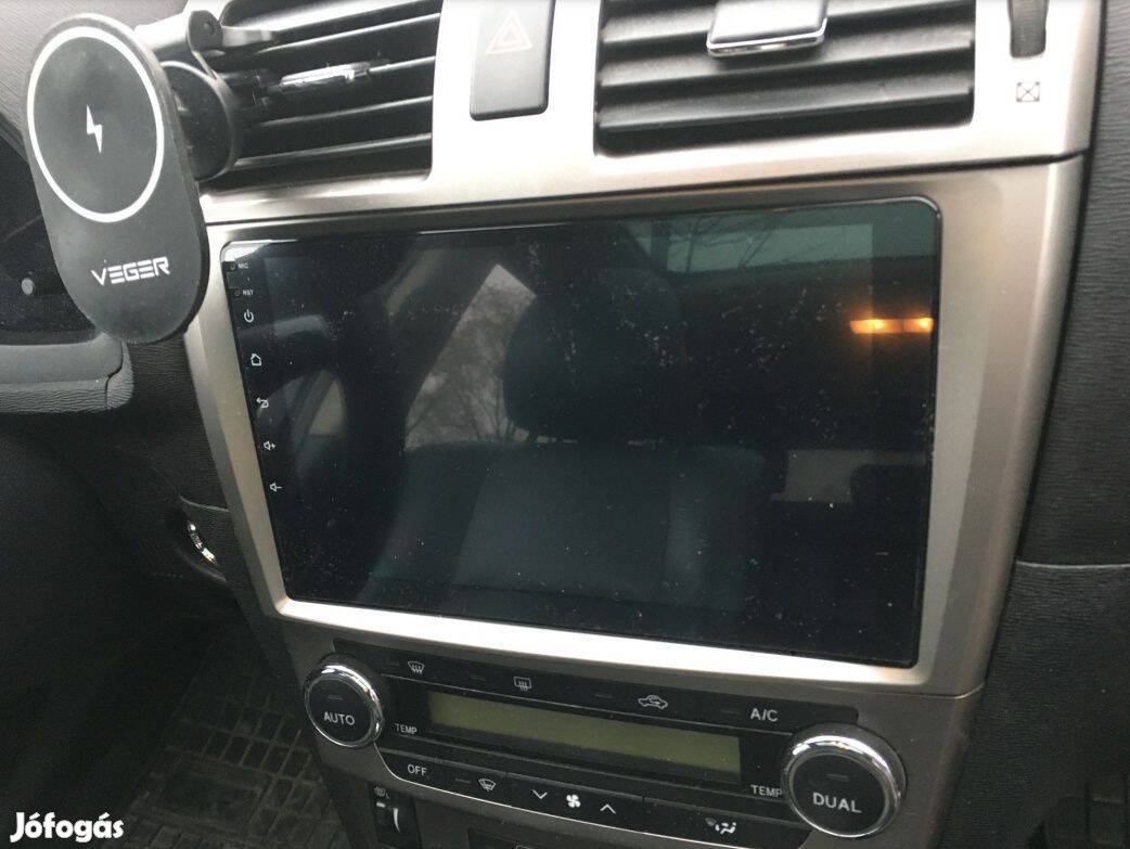 Toyota Avensis T27 Carplay Multimédia GPS Rádió Tolatókamerával