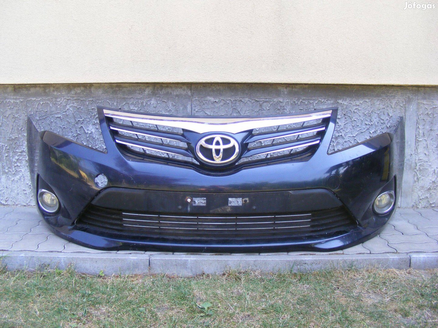 Toyota Avensis T27 Facelift első lökhárító