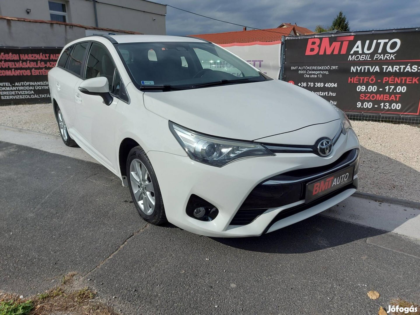 Toyota Avensis Touring Sports 1.6 D-4D Live Plu...