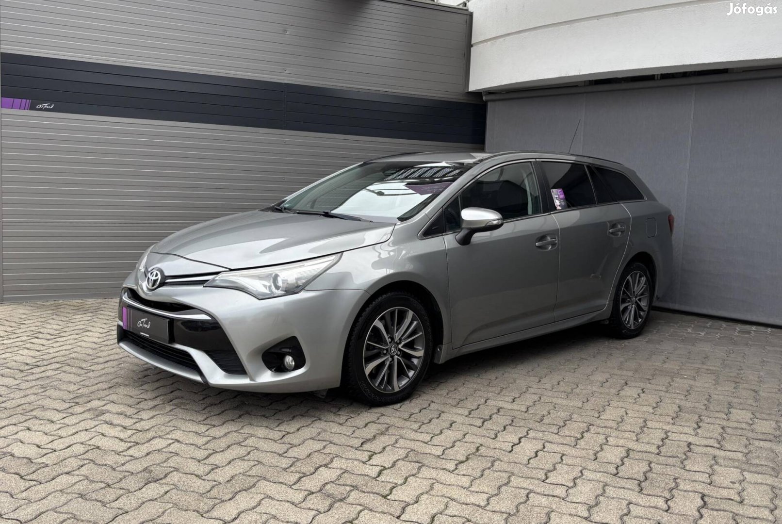 Toyota Avensis Touring Sports 2.0 D-4D Active G...