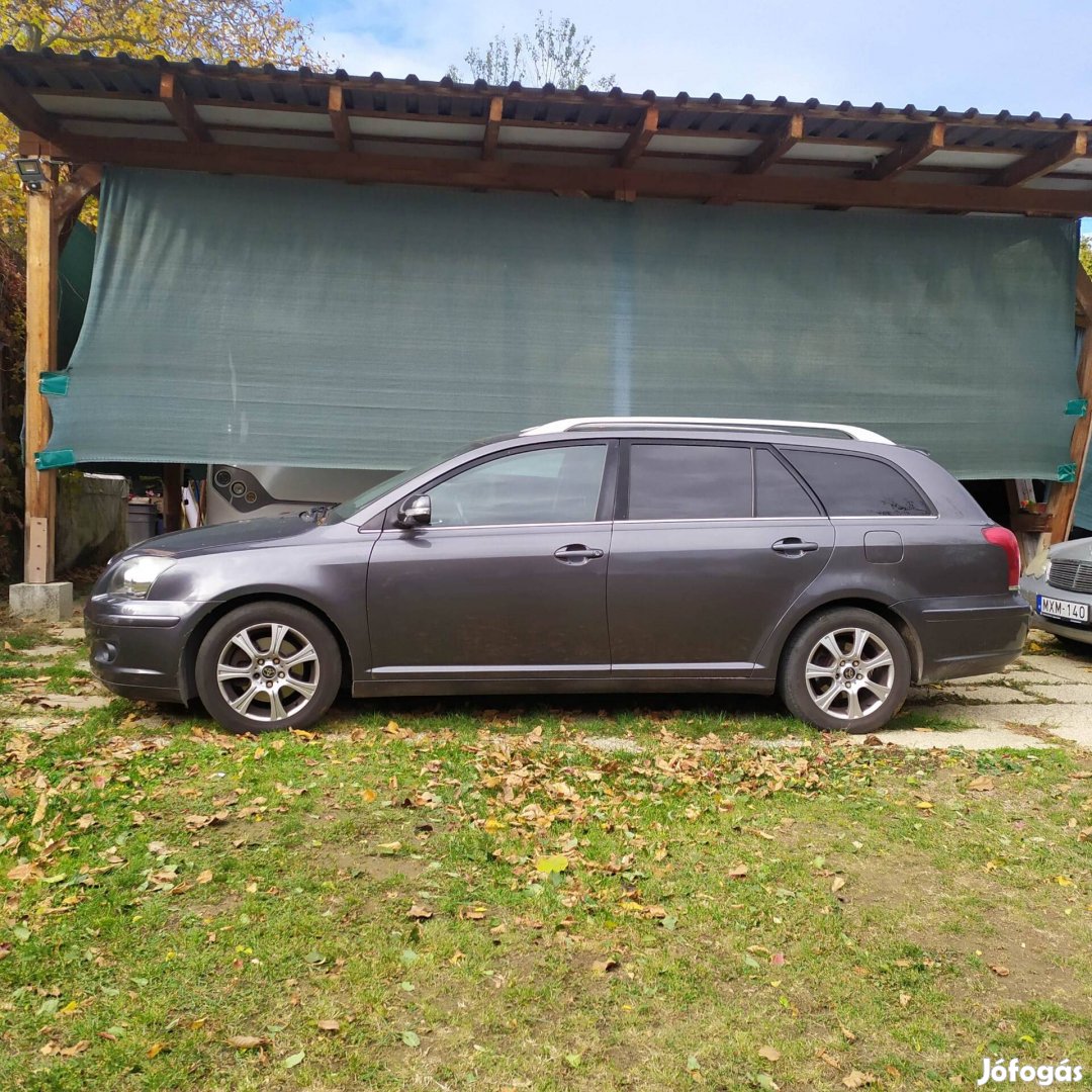 Toyota Avensis Wagen.