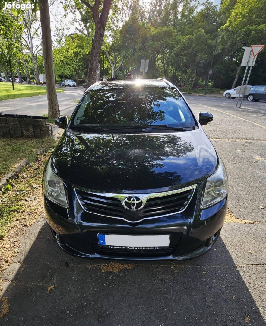 Toyota Avensis Wagon 1.8 Sol
