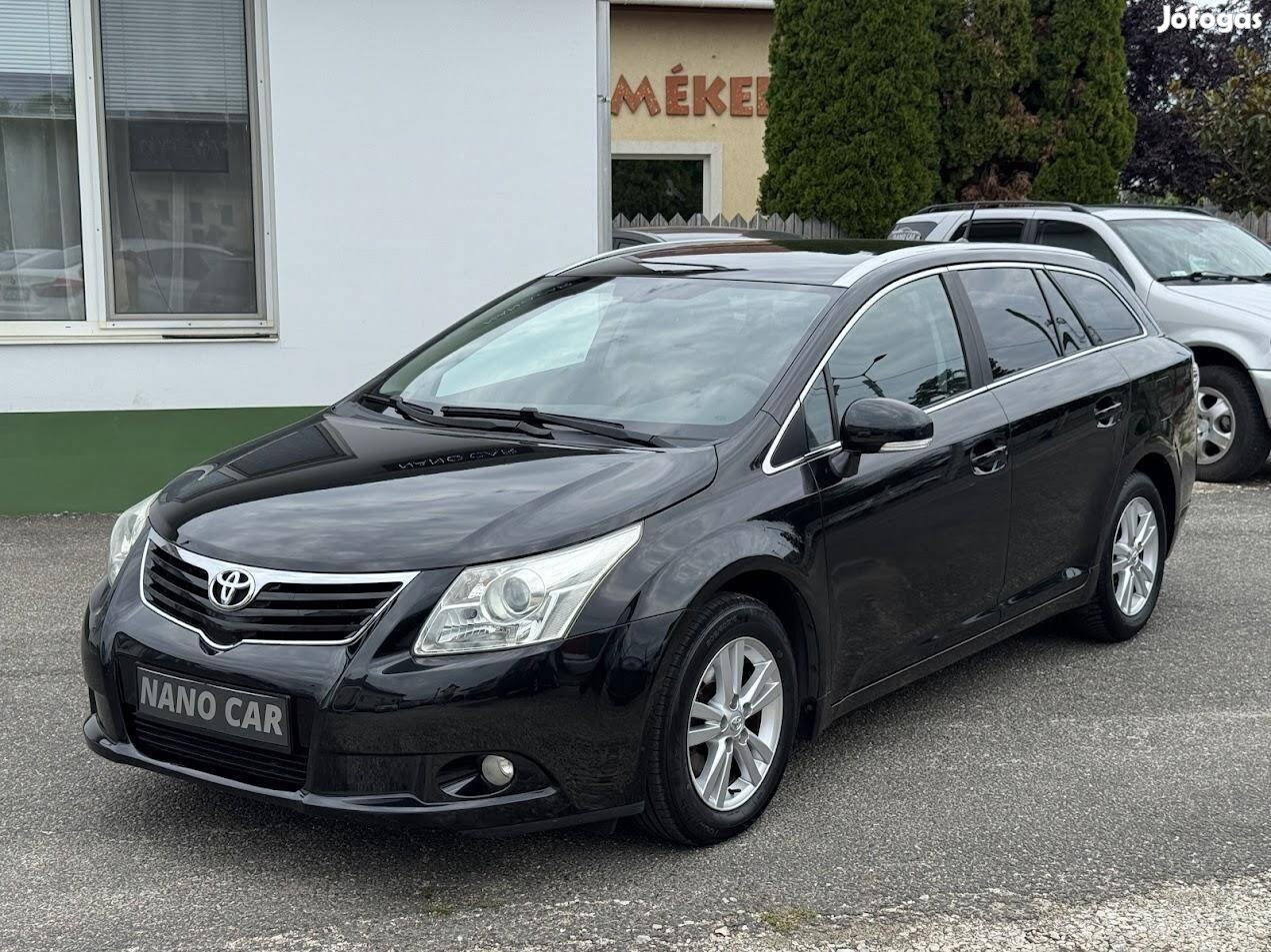 Toyota Avensis Wagon 1.8 Vonóhorog. kétoldali d...