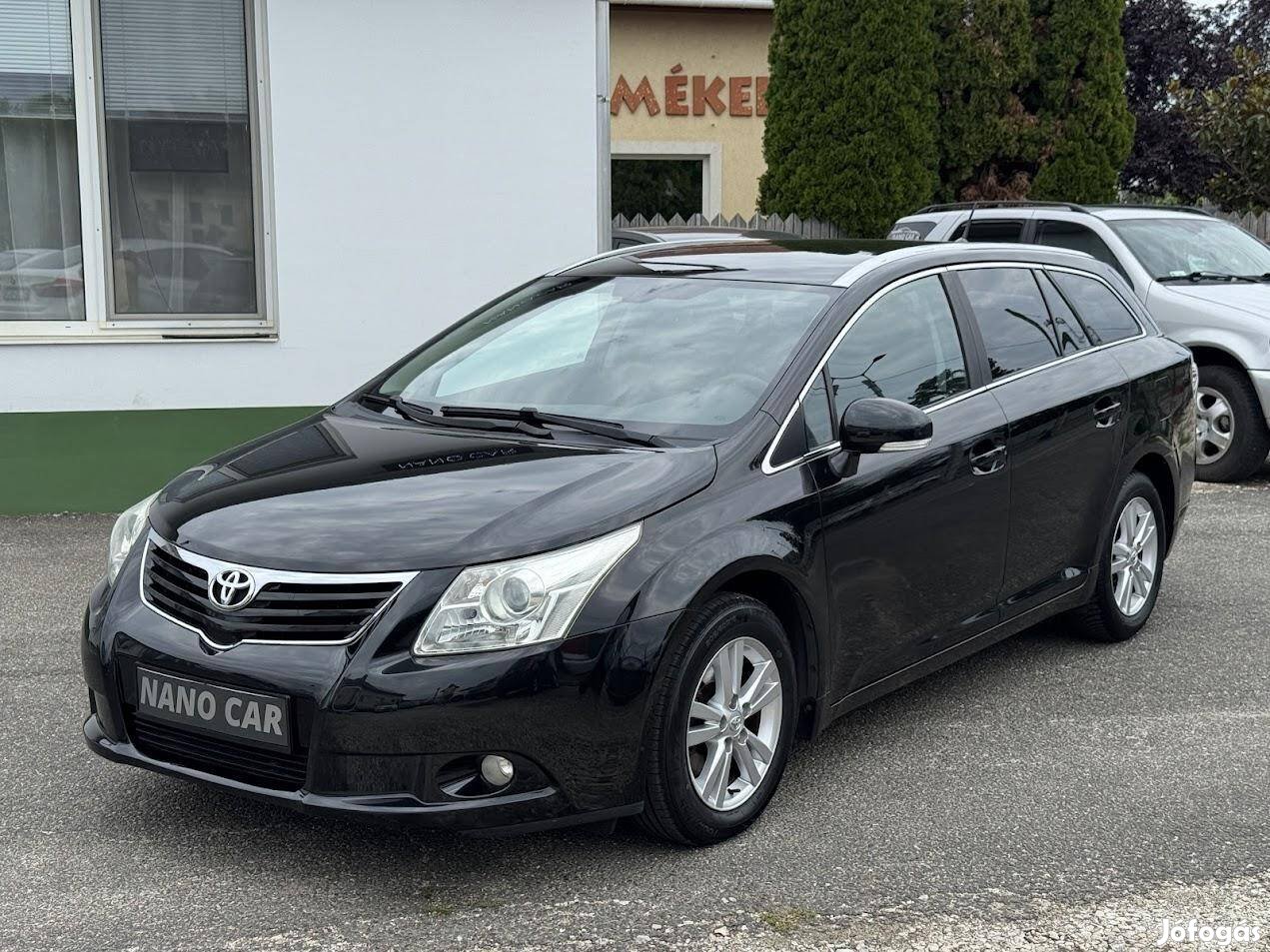 Toyota Avensis Wagon 1.8 Vonóhorog. kétoldali d...