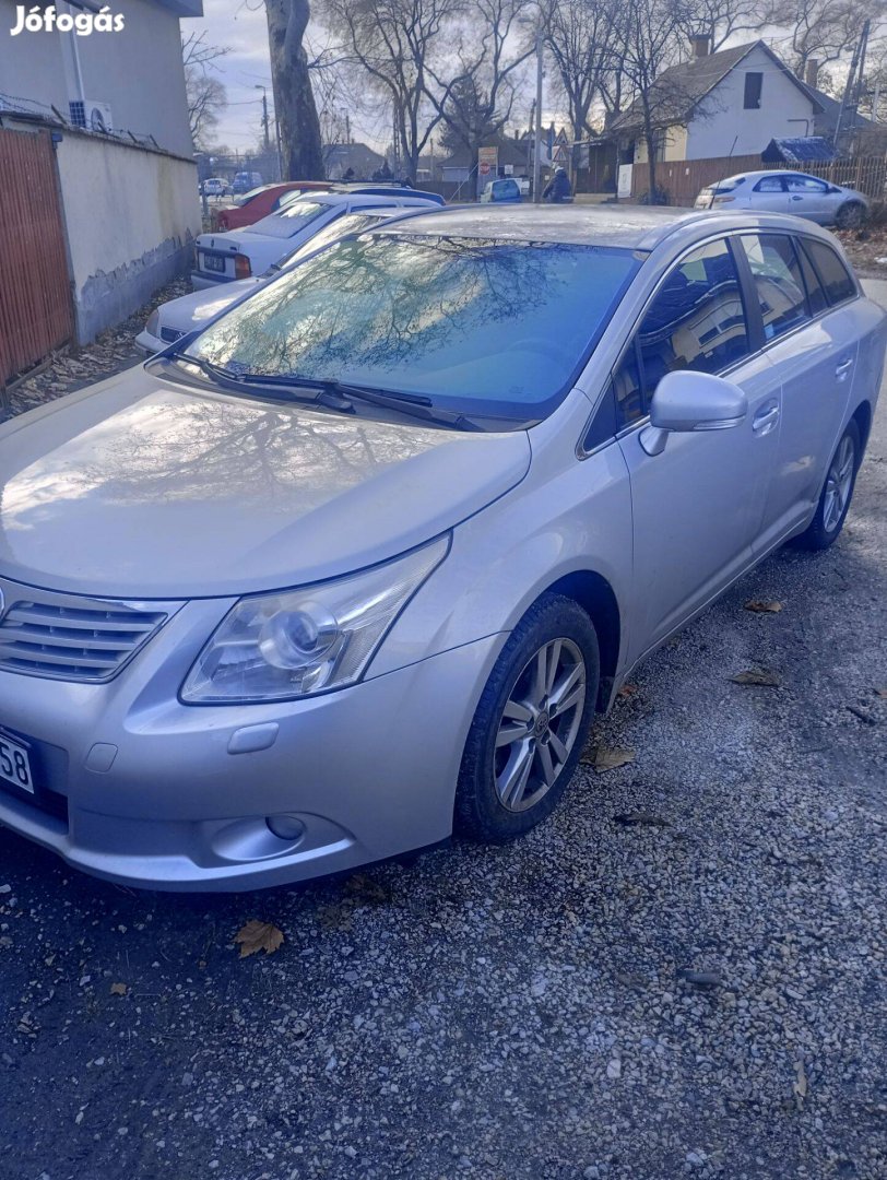 Toyota Avensis Wagon 2.0 D-4D Sol Plus