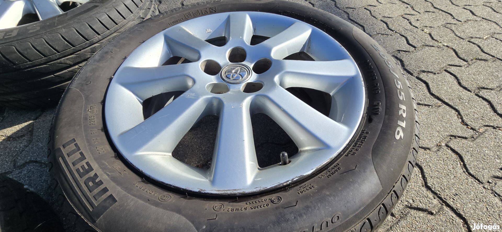 Toyota Avensis gyári alufelni