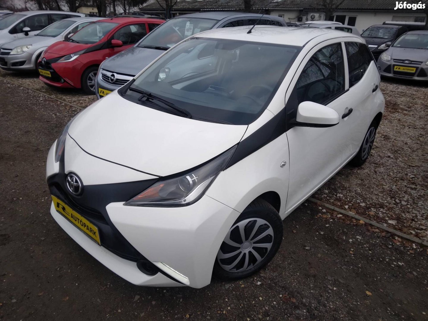 Toyota Aygo 1.0 x-play 102ekm!Nagy színes érint...