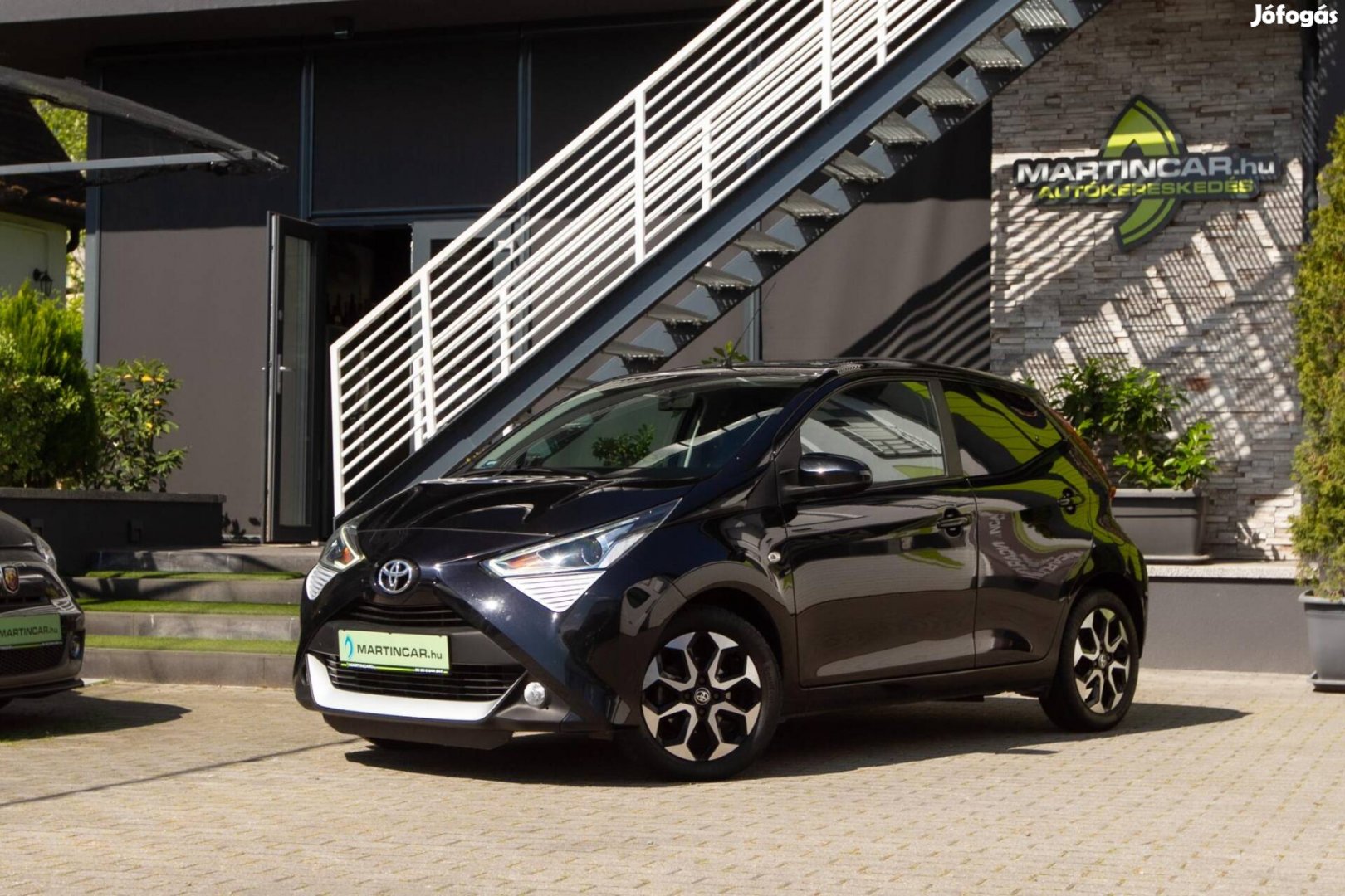 Toyota Aygo 1.0 x-play Sport Ipresszív Black Di...