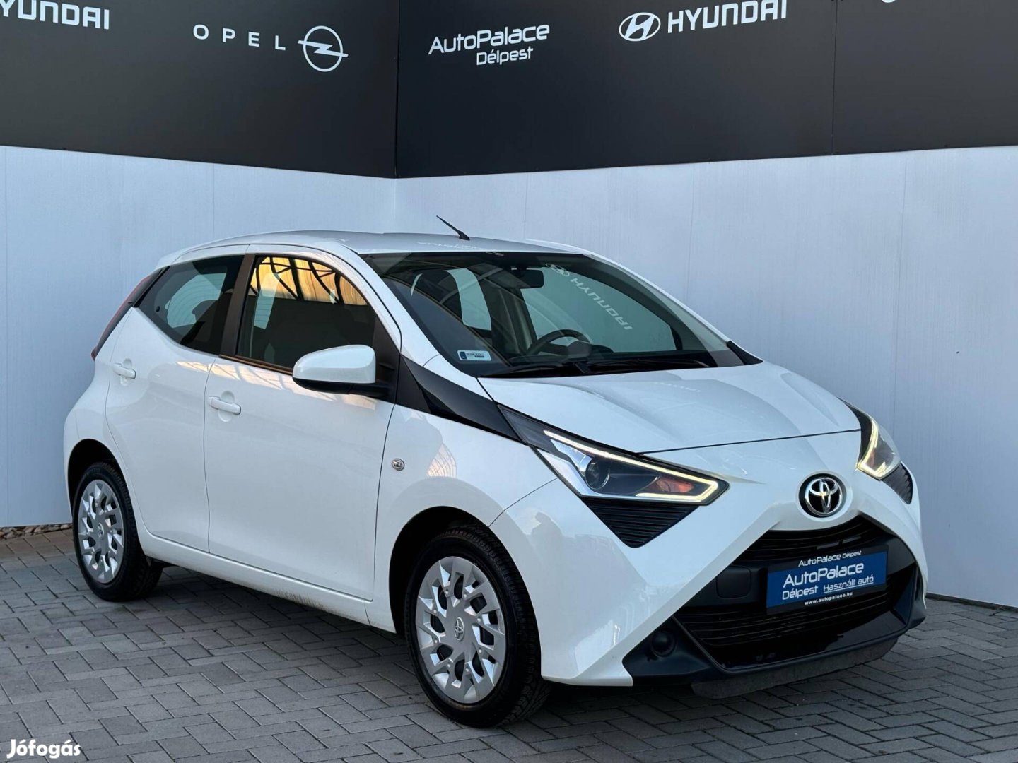 Toyota Aygo 1.0 x-play magyarországi / 64e km /...