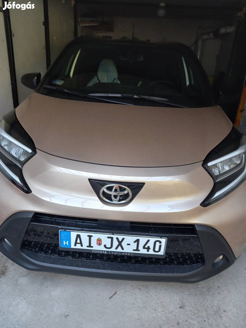 Toyota Aygo 700 km-es, hangvezérléses