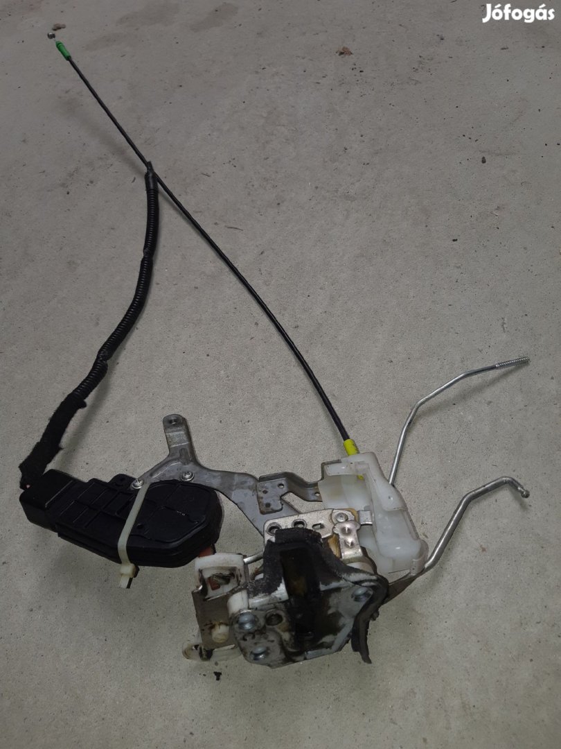 Toyota Aygo Jobb Első Ajtó Zárszerkezet Központizár Motor