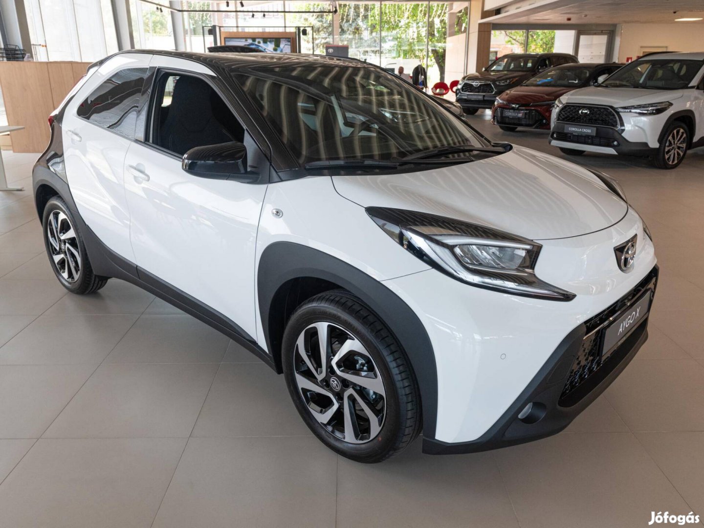 Toyota Aygo X 1.0 VVT-i Style Tech Vision CVT K...