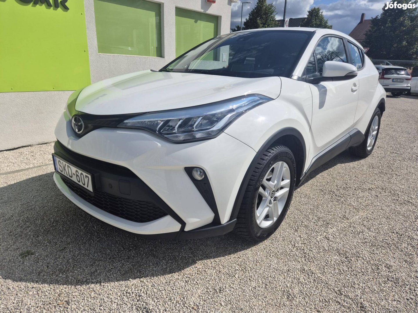 Toyota C-HR 1.2T Comfort Business Szervizkönyv...