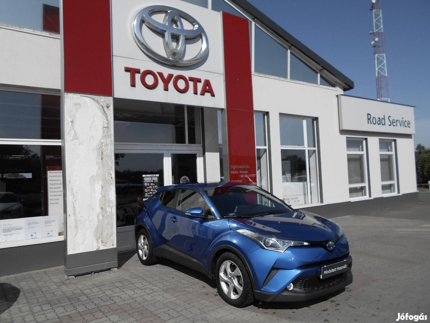 Toyota C-HR 1.8 Hybrid Active (ülésfűtéssel) e-CVT