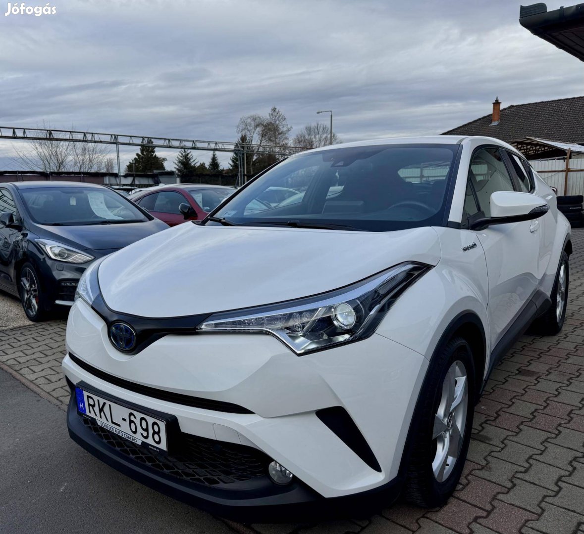 Toyota C-HR 1.8 Hybrid Active (ülésfűtéssel) e-...