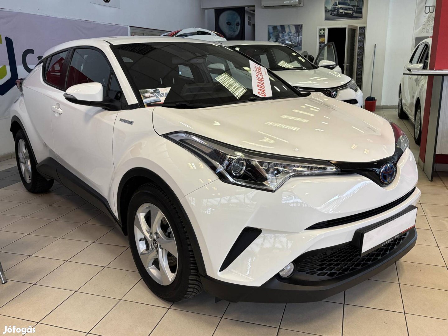 Toyota C-HR 1.8 Hybrid Active e-CVT 1 év Garancia!