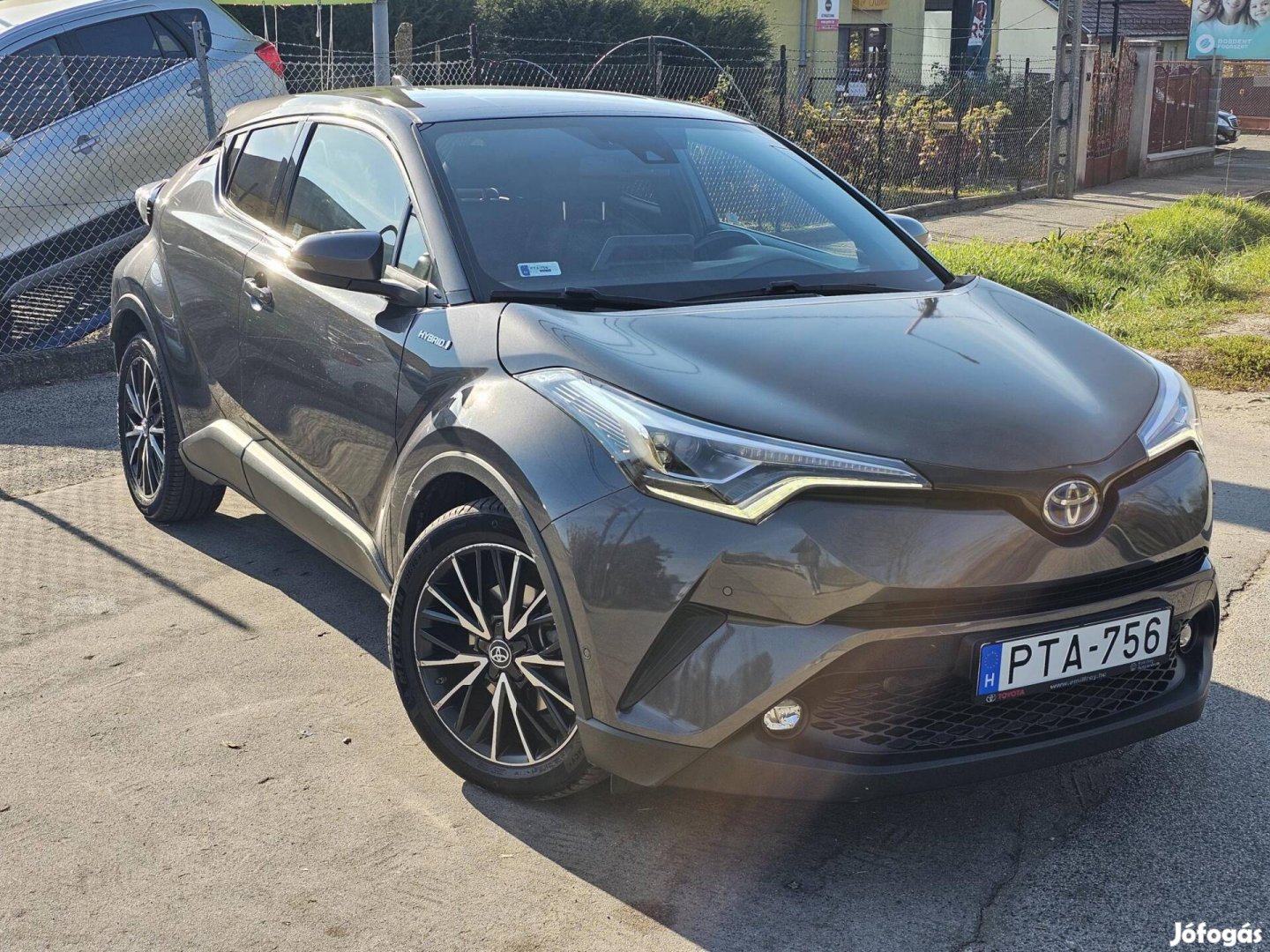 Toyota C-HR 1.8 Hybrid Executive LED Leather e-...